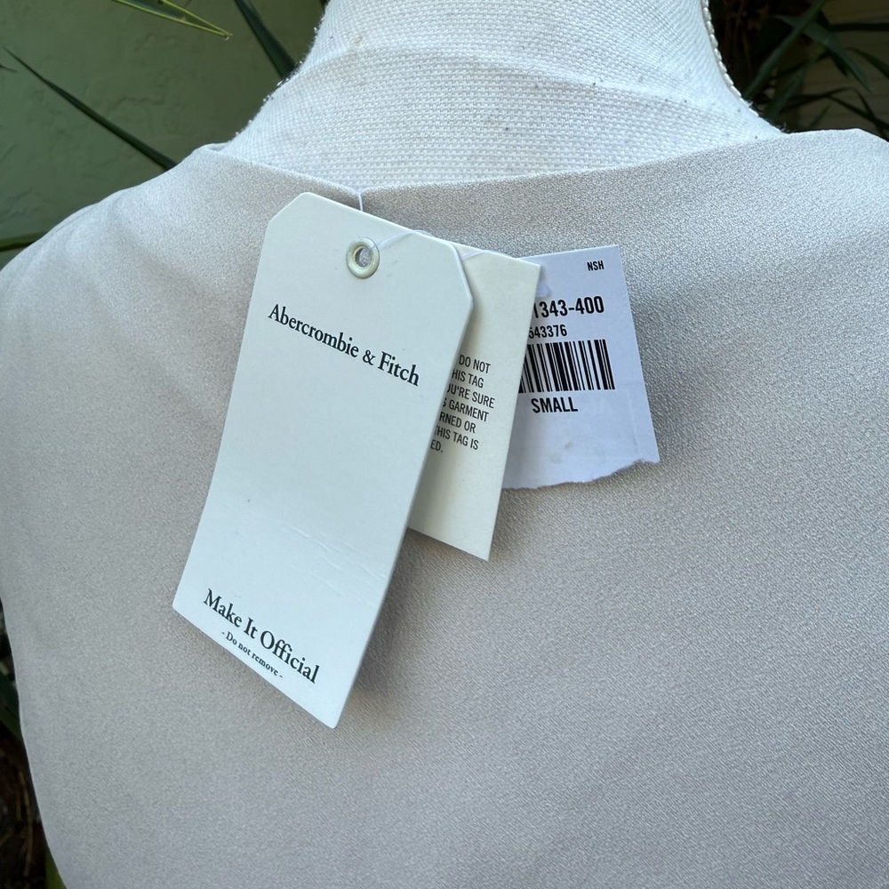 Abercrombie & Fitch Tan Button Vest - Picture 3 of 4